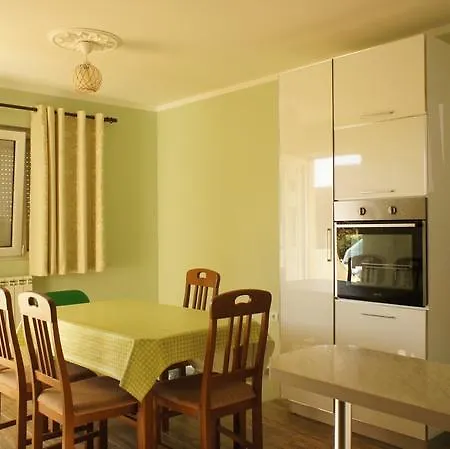 Val Apartment *